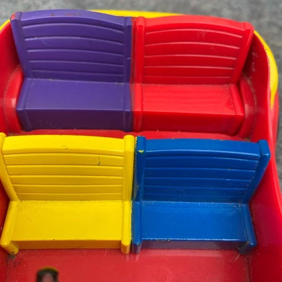 Wiggins Big Red Car Toy - Picture 10 of 10